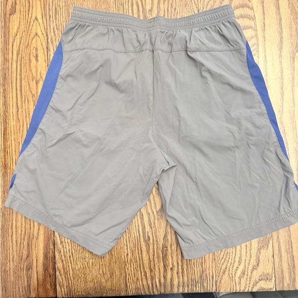 GAP Kids Gray and Blue Shorts - Picture 2 of 3